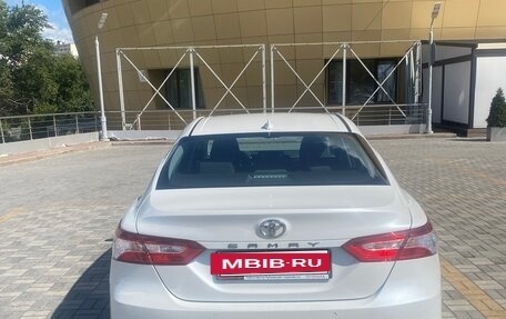Toyota Camry, 2021 год, 3 400 000 рублей, 2 фотография