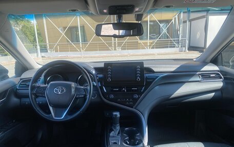 Toyota Camry, 2021 год, 3 400 000 рублей, 9 фотография