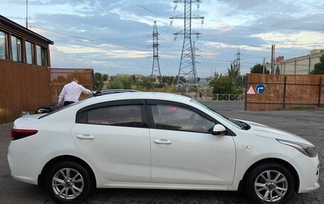 KIA Rio IV, 2018 год, 1 050 000 рублей, 8 фотография