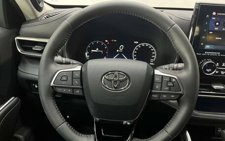 Toyota Highlander, 2025 год, 5 269 000 рублей, 12 фотография