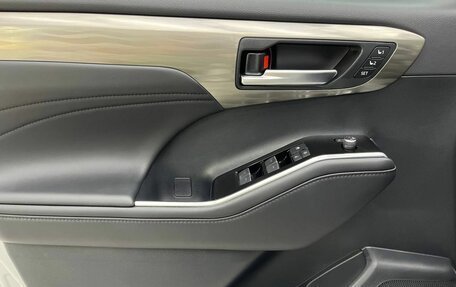 Toyota Highlander, 2025 год, 5 269 000 рублей, 20 фотография