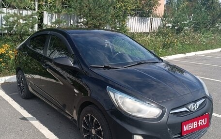 Hyundai Solaris II рестайлинг, 2011 год, 580 000 рублей, 1 фотография