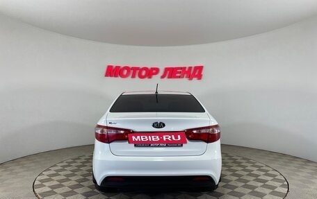 KIA Rio III рестайлинг, 2014 год, 840 000 рублей, 5 фотография
