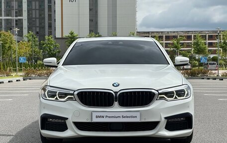 BMW 5 серия, 2022 год, 3 300 000 рублей, 2 фотография