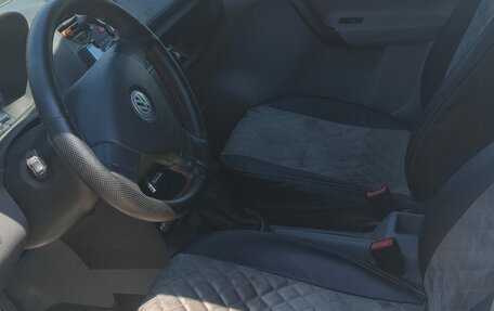 Volkswagen Caddy III рестайлинг, 2008 год, 1 050 000 рублей, 8 фотография