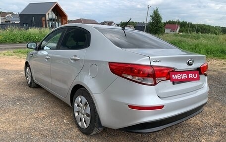 KIA Rio III рестайлинг, 2015 год, 970 000 рублей, 17 фотография