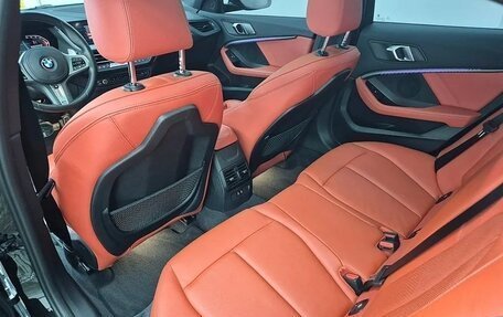 BMW 1 серия, 2022 год, 2 300 000 рублей, 8 фотография