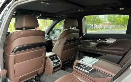 BMW 7 серия, 2022 год, 5 700 000 рублей, 14 фотография