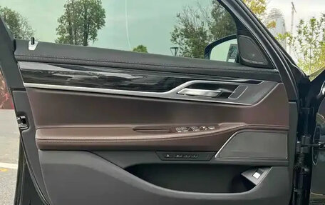 BMW 7 серия, 2022 год, 5 700 000 рублей, 17 фотография