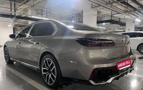 BMW 7 серия, 2025 год, 14 100 000 рублей, 7 фотография