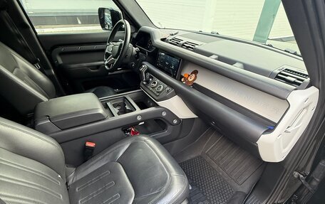 Land Rover Defender II, 2021 год, 8 900 000 рублей, 10 фотография