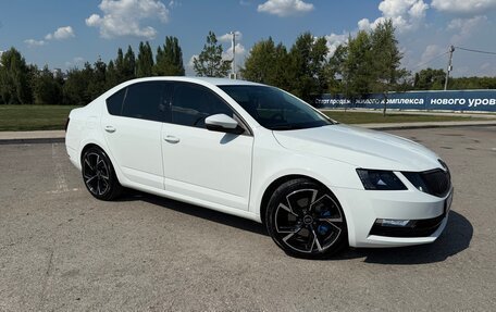Skoda Octavia, 2018 год, 1 980 000 рублей, 4 фотография