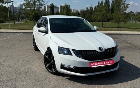 Skoda Octavia, 2018 год, 1 980 000 рублей, 2 фотография