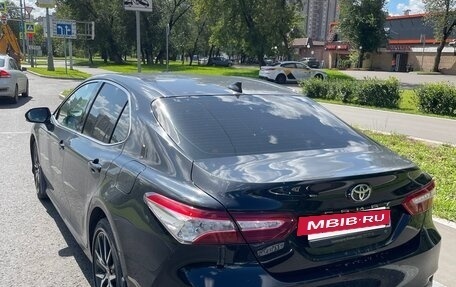 Toyota Camry, 2021 год, 3 300 000 рублей, 4 фотография