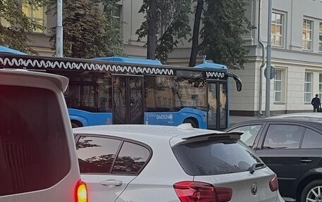 BMW 1 серия, 2018 год, 1 930 000 рублей, 4 фотография