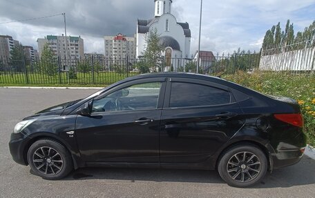 Hyundai Solaris II рестайлинг, 2011 год, 580 000 рублей, 6 фотография