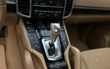 Porsche Cayenne III, 2011 год, 2 400 000 рублей, 8 фотография