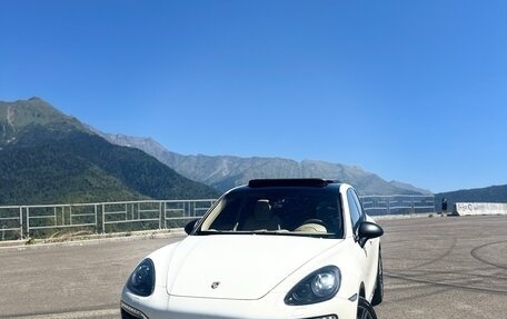 Porsche Cayenne III, 2011 год, 2 400 000 рублей, 2 фотография
