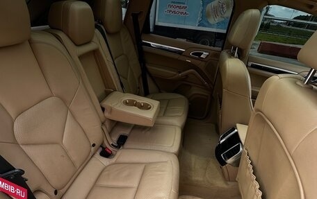 Porsche Cayenne III, 2011 год, 2 400 000 рублей, 10 фотография