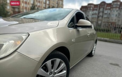Opel Astra J, 2011 год, 585 000 рублей, 1 фотография