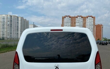 Peugeot Partner II рестайлинг 2, 2013 год, 690 000 рублей, 6 фотография