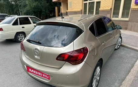Opel Astra J, 2011 год, 585 000 рублей, 8 фотография