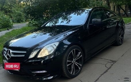 Mercedes-Benz E-Класс, 2012 год, 1 600 000 рублей, 2 фотография