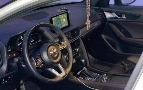 Mazda CX-4, 2023 год, 3 350 000 рублей, 4 фотография