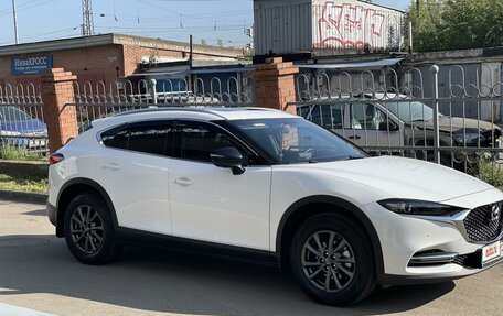 Mazda CX-4, 2023 год, 3 350 000 рублей, 2 фотография