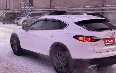 Mazda CX-4, 2023 год, 3 350 000 рублей, 10 фотография