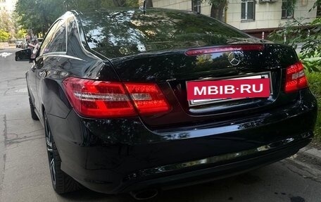 Mercedes-Benz E-Класс, 2012 год, 1 600 000 рублей, 3 фотография