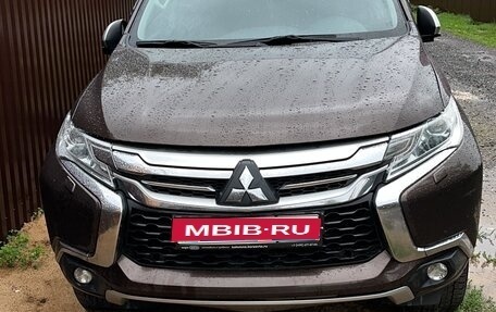 Mitsubishi Pajero Sport III рестайлинг, 2019 год, 2 400 000 рублей, 1 фотография
