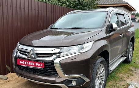 Mitsubishi Pajero Sport III рестайлинг, 2019 год, 2 400 000 рублей, 2 фотография