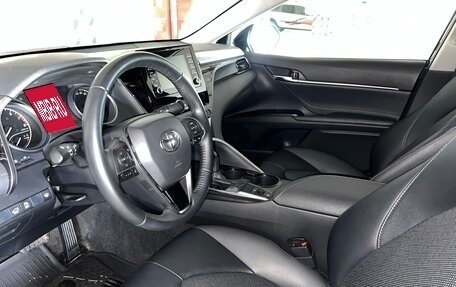 Toyota Camry, 2021 год, 2 300 000 рублей, 8 фотография