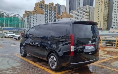 Hyundai Staria, 2022 год, 4 217 000 рублей, 7 фотография