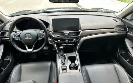 Honda Accord IX рестайлинг, 2022 год, 1 975 000 рублей, 7 фотография