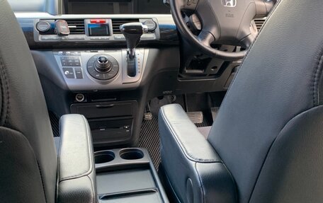 Honda Elysion I, 2011 год, 2 050 000 рублей, 16 фотография