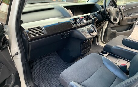 Honda Elysion I, 2011 год, 2 050 000 рублей, 17 фотография