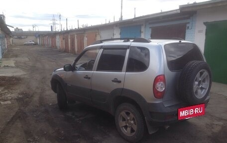 Chevrolet Niva I рестайлинг, 2010 год, 340 000 рублей, 3 фотография