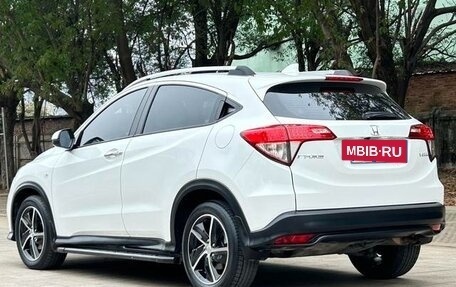 Honda Vezel, 2021 год, 1 250 000 рублей, 2 фотография