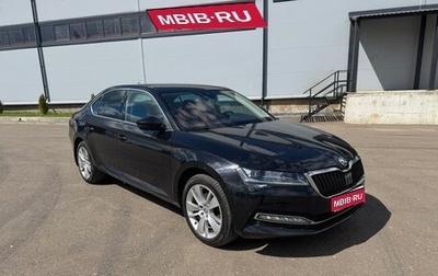 Skoda Superb III рестайлинг, 2020 год, 2 300 000 рублей, 1 фотография