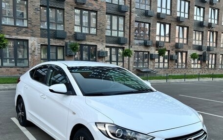 Hyundai Elantra VI рестайлинг, 2017 год, 1 470 000 рублей, 2 фотография
