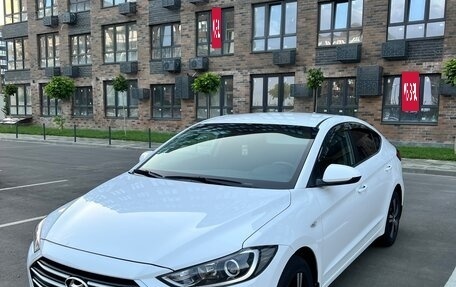 Hyundai Elantra VI рестайлинг, 2017 год, 1 470 000 рублей, 9 фотография