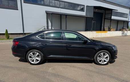 Skoda Superb III рестайлинг, 2020 год, 2 300 000 рублей, 2 фотография