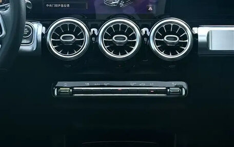 Mercedes-Benz GLB, 2022 год, 2 300 000 рублей, 9 фотография