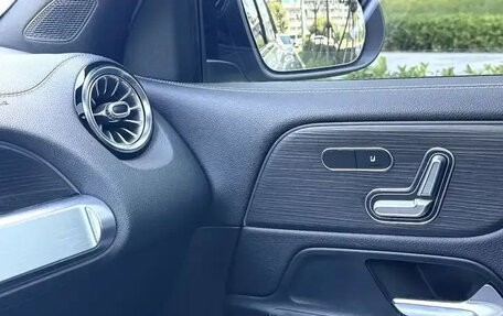 Mercedes-Benz GLB, 2022 год, 2 300 000 рублей, 8 фотография
