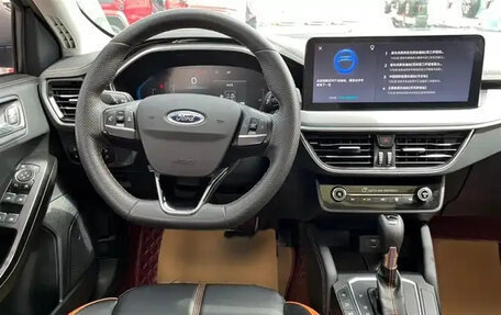 Ford Focus IV, 2022 год, 1 674 000 рублей, 10 фотография