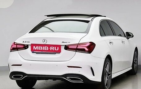 Mercedes-Benz A-Класс, 2022 год, 2 660 000 рублей, 4 фотография