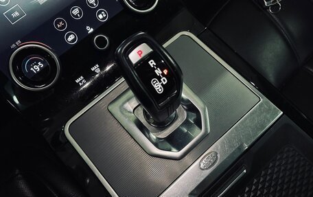 Land Rover Range Rover Evoque II, 2022 год, 3 150 000 рублей, 12 фотография