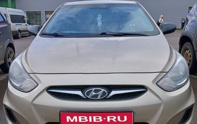 Hyundai Solaris II рестайлинг, 2012 год, 800 000 рублей, 1 фотография